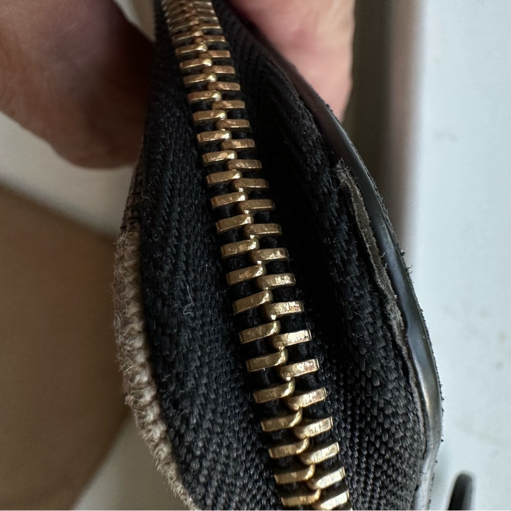 Burberry Wallet - Picture 9 of 9